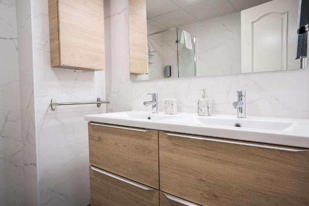 Apartamento Centrico Frente Villa Oniria Гранада Экстерьер фото